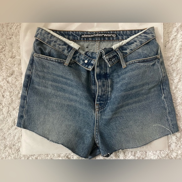 Alexander Wang bite flip shorts - Picture 2 of 6